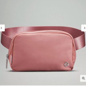 NWT lululemon Everywhere Belt Bag 1L